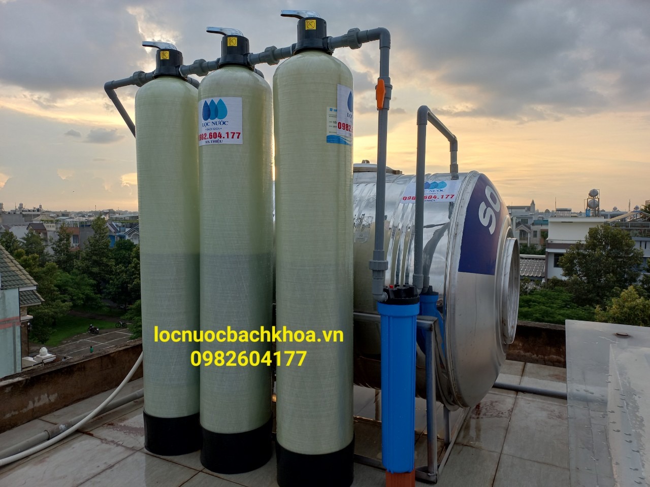 Lắp đặt bộ lọc nước bằng composite cho nhà anh Vinh - Quận Tân Phú